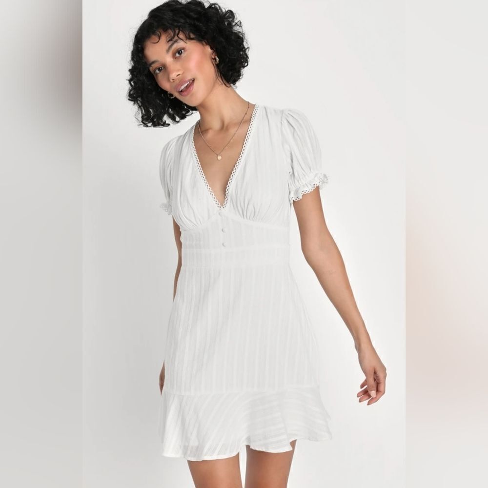 NWT LuLus Vibing in Venice White Ruffled Puff Sleeve Mini Dress (XS)